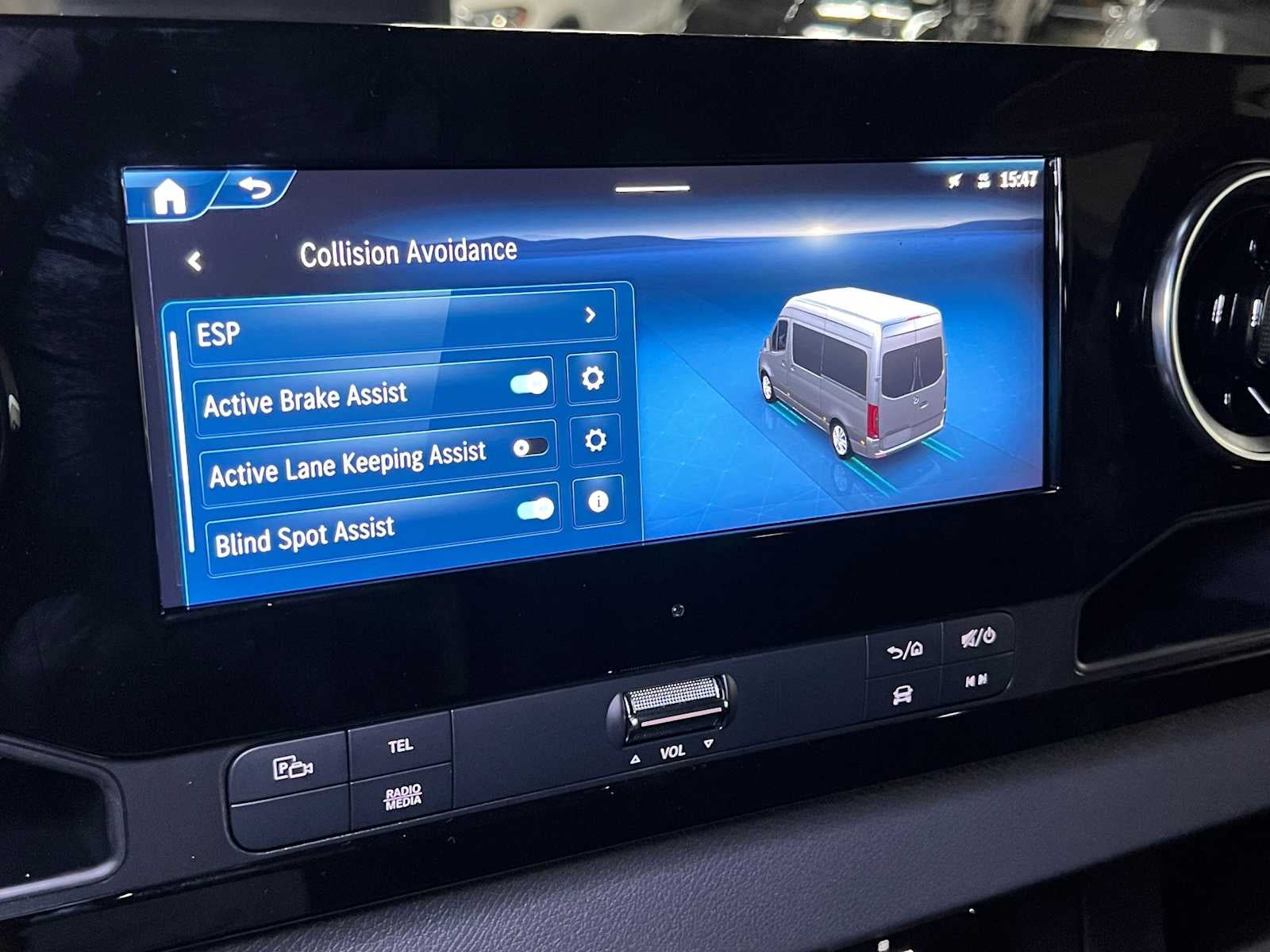2026 Mercedes-Benz Sprinter Cargo 2500 Standard Roof I4 Diesel HO 144 AWD