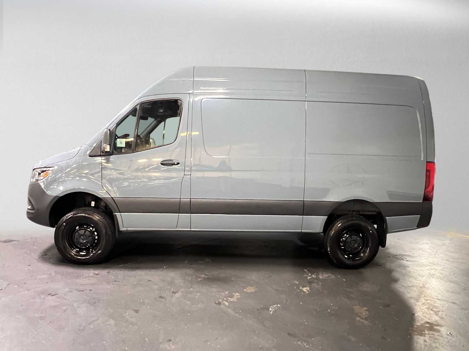 2026 Mercedes-Benz Sprinter Cargo 2500 Standard Roof I4 Diesel HO 144 AWD