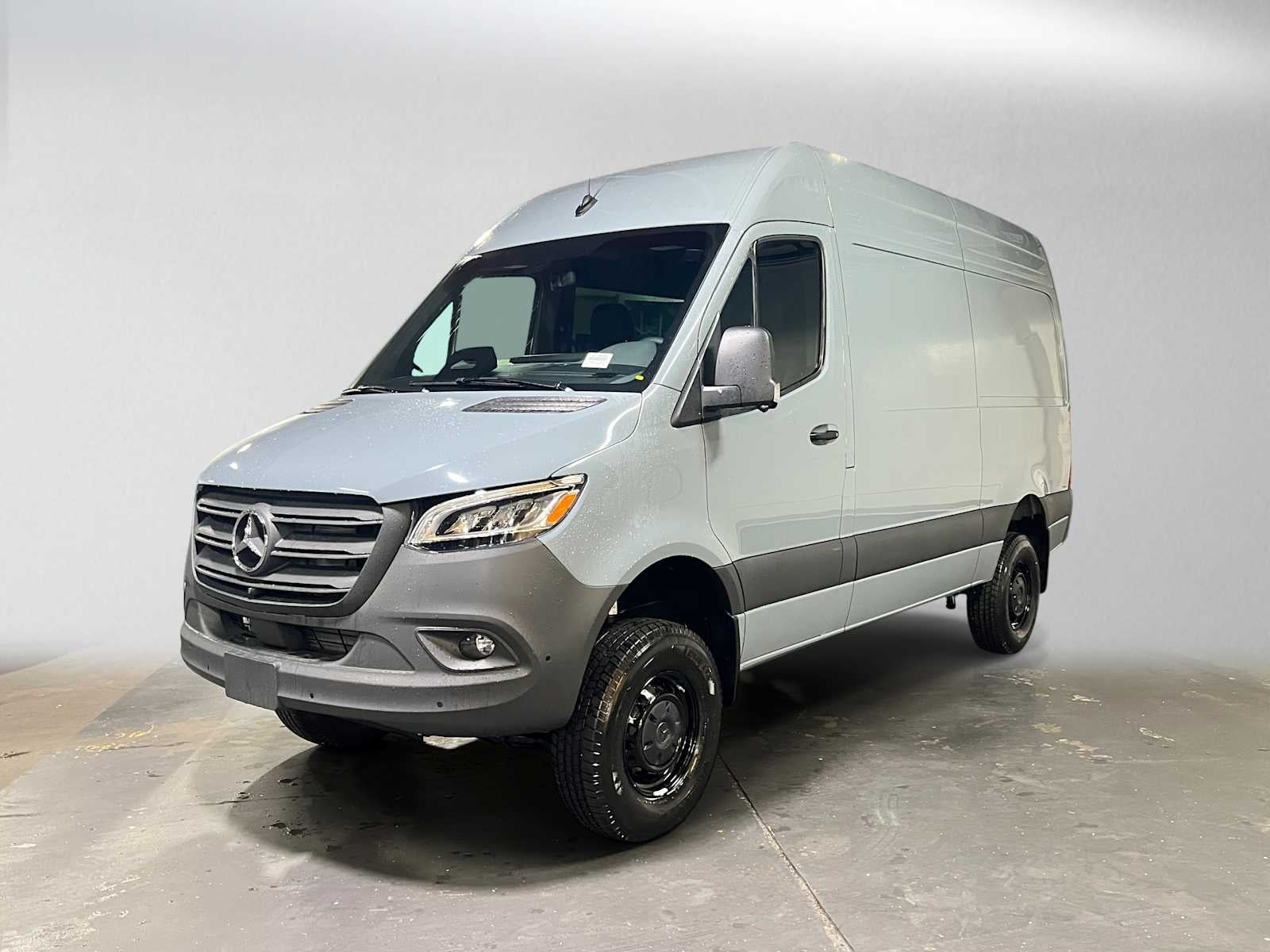 2026 Mercedes-Benz Sprinter Cargo 2500 Standard Roof I4 Diesel HO 144 AWD