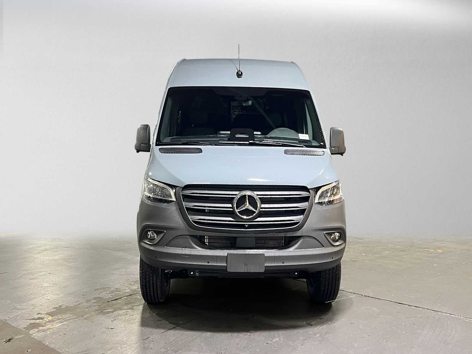 2026 Mercedes-Benz Sprinter Cargo 2500 Standard Roof I4 Diesel HO 144 AWD