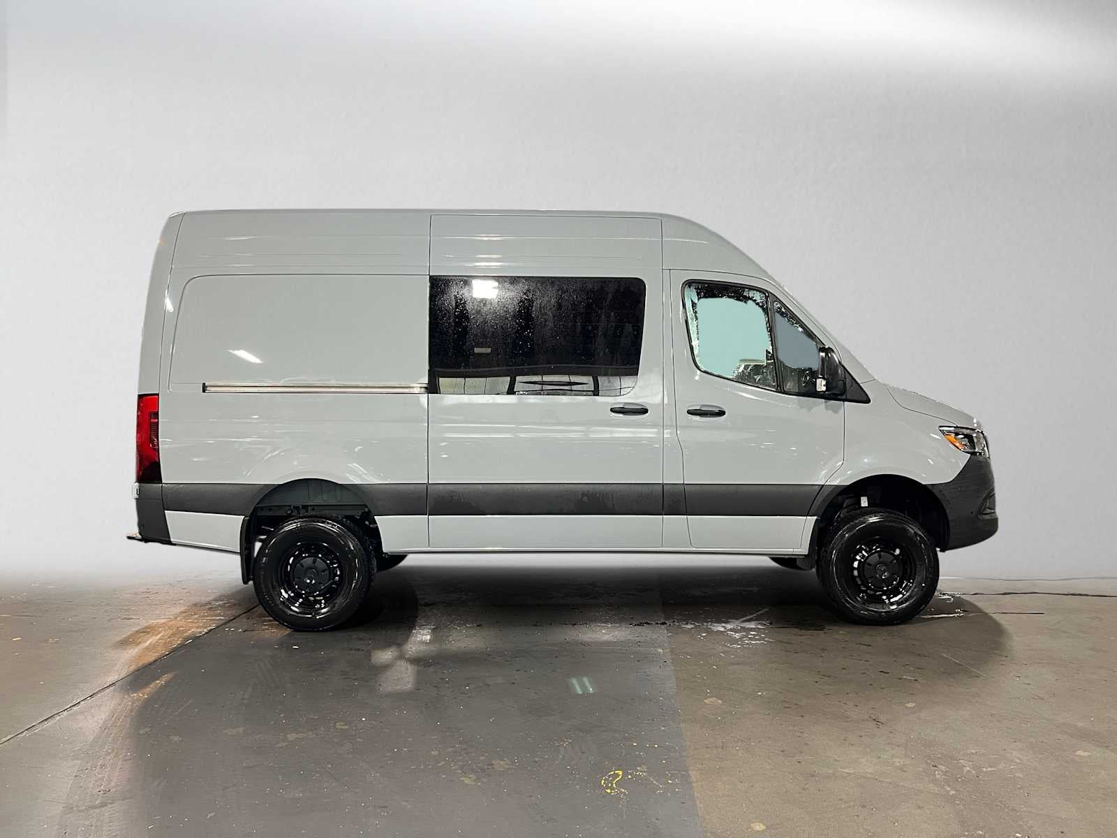 2026 Mercedes-Benz Sprinter Cargo 2500 Standard Roof I4 Diesel HO 144 AWD