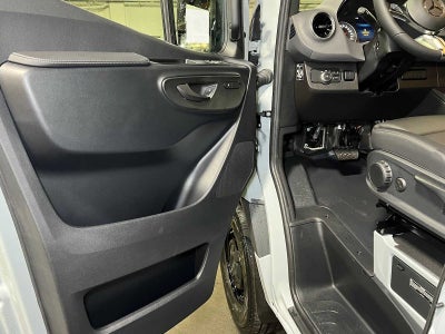 2026 Mercedes-Benz Sprinter Cargo 2500 Standard Roof I4 Diesel HO 144 AWD