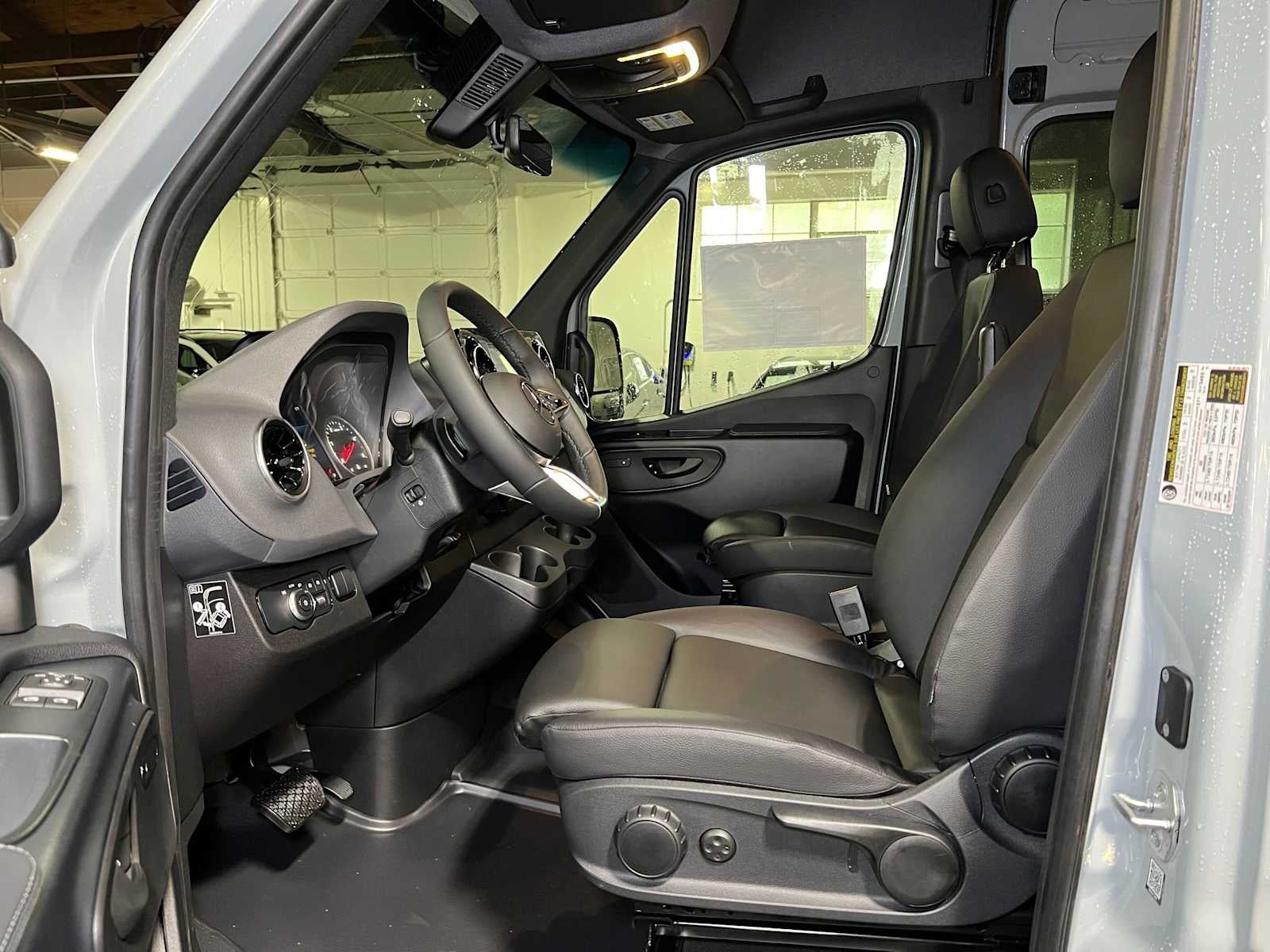 2026 Mercedes-Benz Sprinter Cargo 2500 Standard Roof I4 Diesel HO 144 AWD