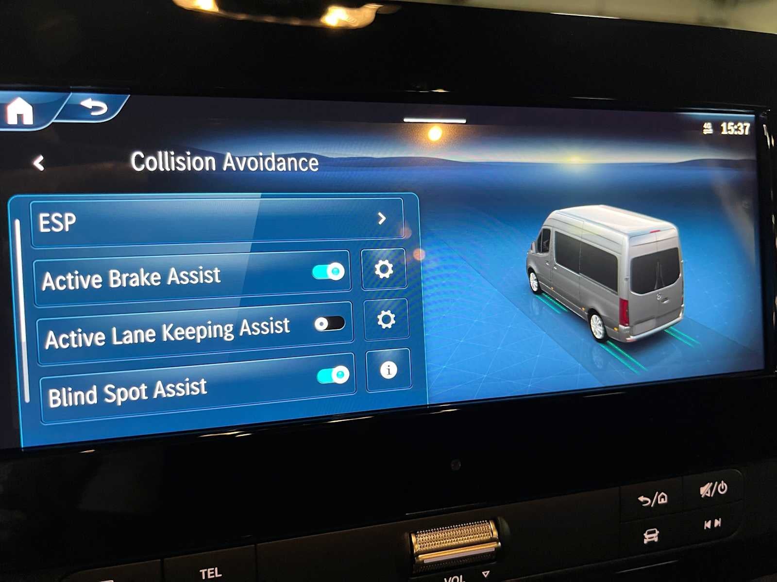 2026 Mercedes-Benz Sprinter Cargo 2500 Standard Roof I4 Diesel HO 144 AWD
