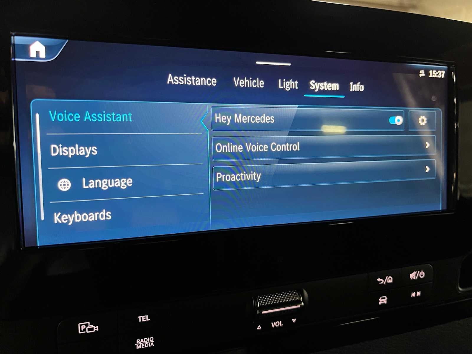 2026 Mercedes-Benz Sprinter Cargo 2500 Standard Roof I4 Diesel HO 144 AWD