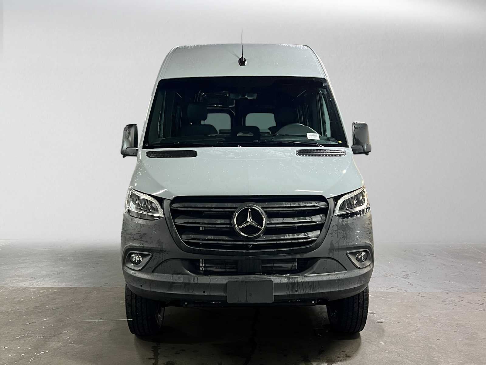 2026 Mercedes-Benz Sprinter Cargo 2500 Standard Roof I4 Diesel HO 144 AWD