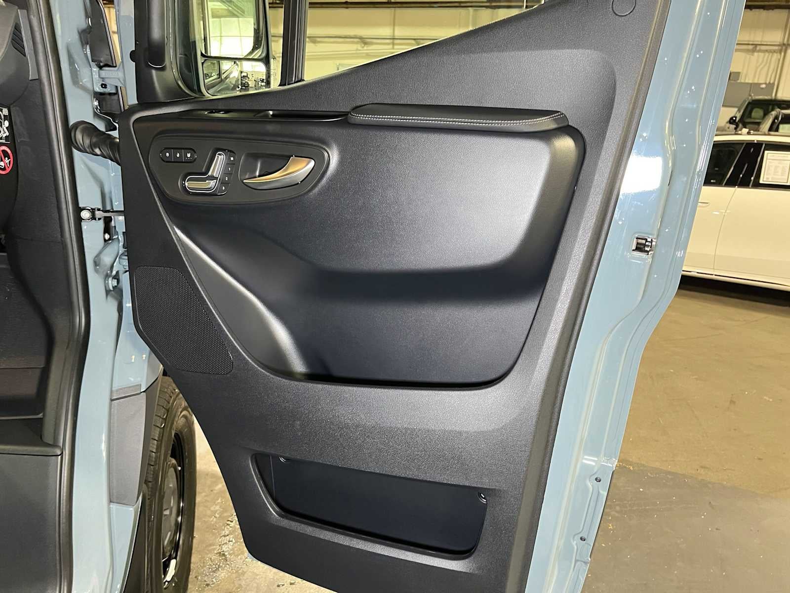 2026 Mercedes-Benz Sprinter Cargo 2500 Standard Roof I4 Diesel HO 144 AWD