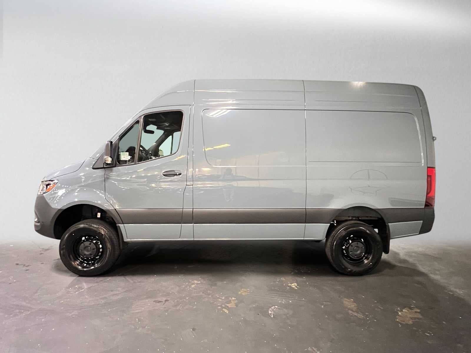 2026 Mercedes-Benz Sprinter Cargo 2500 Standard Roof I4 Diesel HO 144 AWD