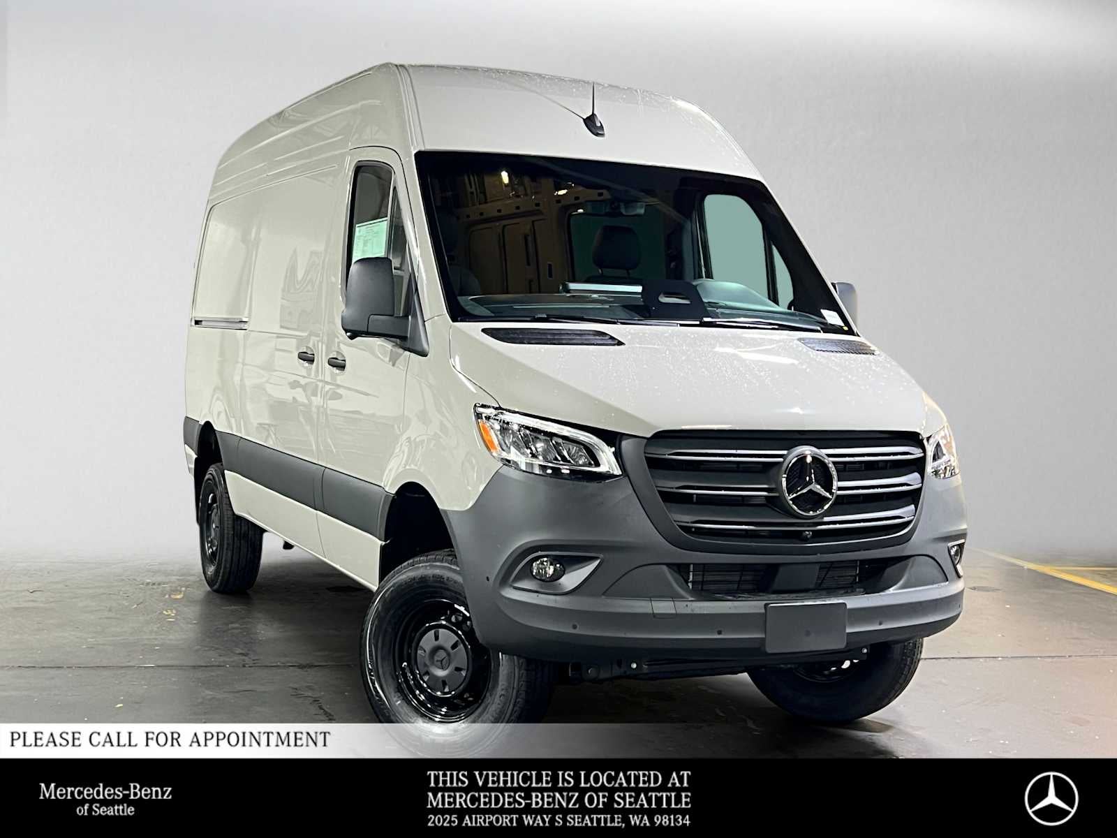 2026 Mercedes-Benz Sprinter Cargo 2500 Standard Roof I4 Diesel HO 144 AWD