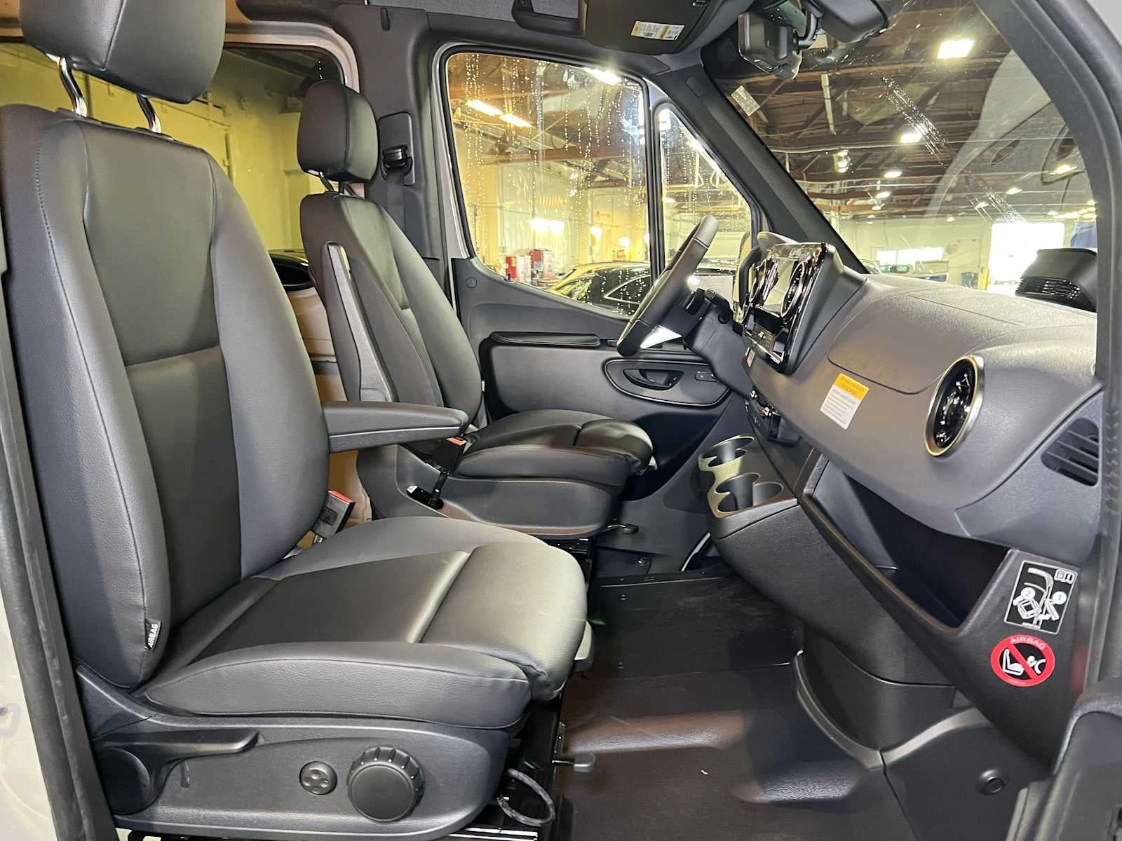 2026 Mercedes-Benz Sprinter Cargo 2500 Standard Roof I4 Diesel HO 144 AWD