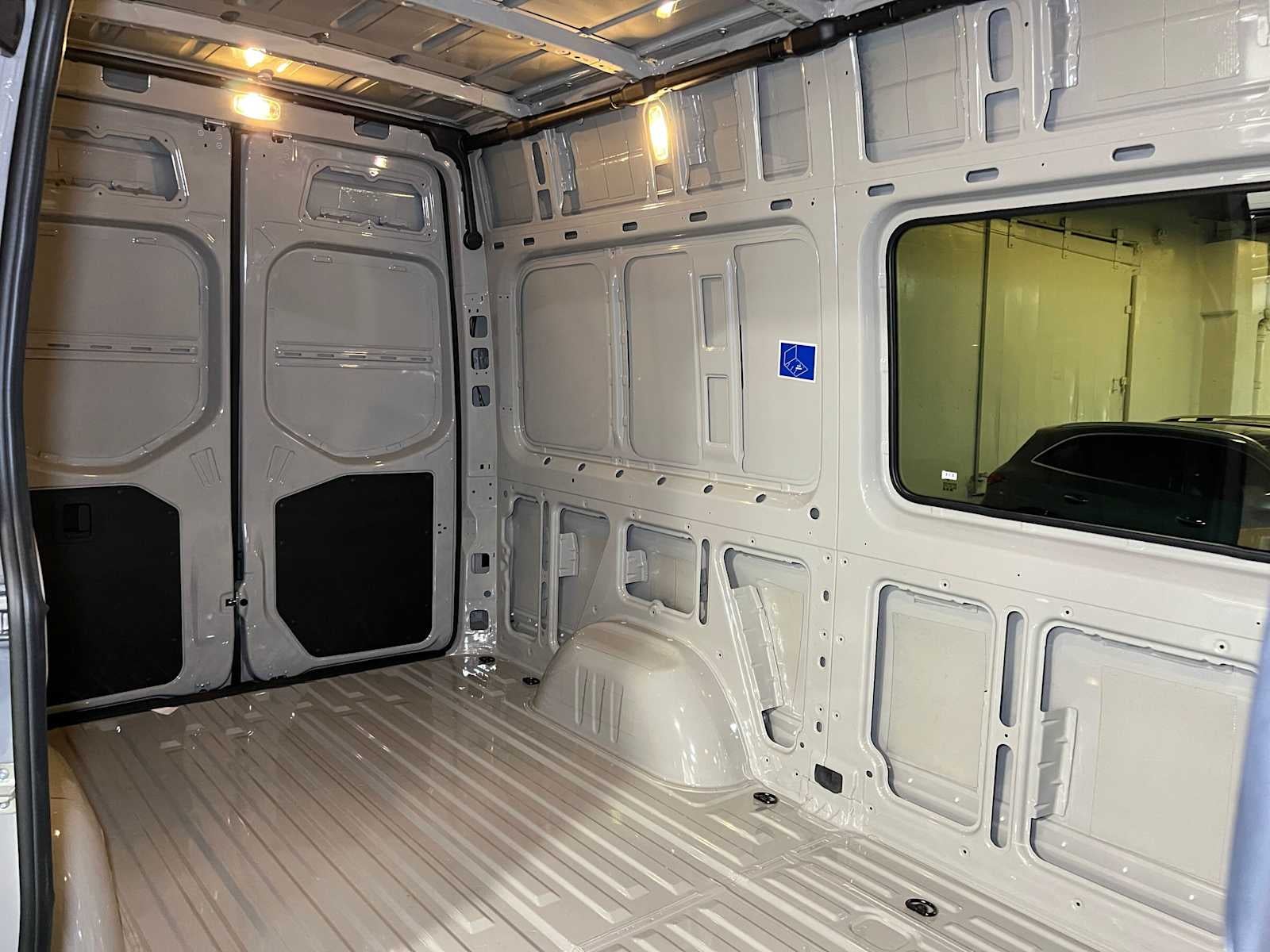 2026 Mercedes-Benz Sprinter Cargo 2500 Standard Roof I4 Diesel HO 144 AWD