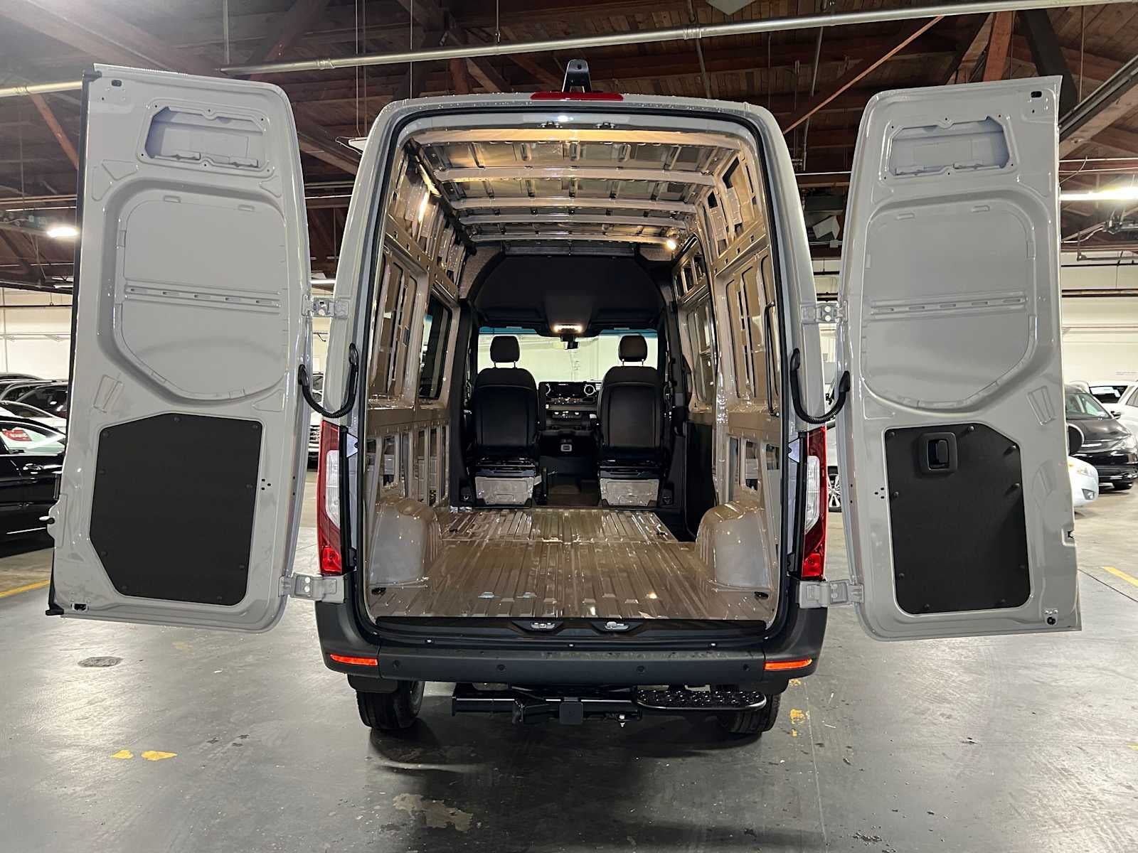 2026 Mercedes-Benz Sprinter Cargo 2500 Standard Roof I4 Diesel HO 144 AWD