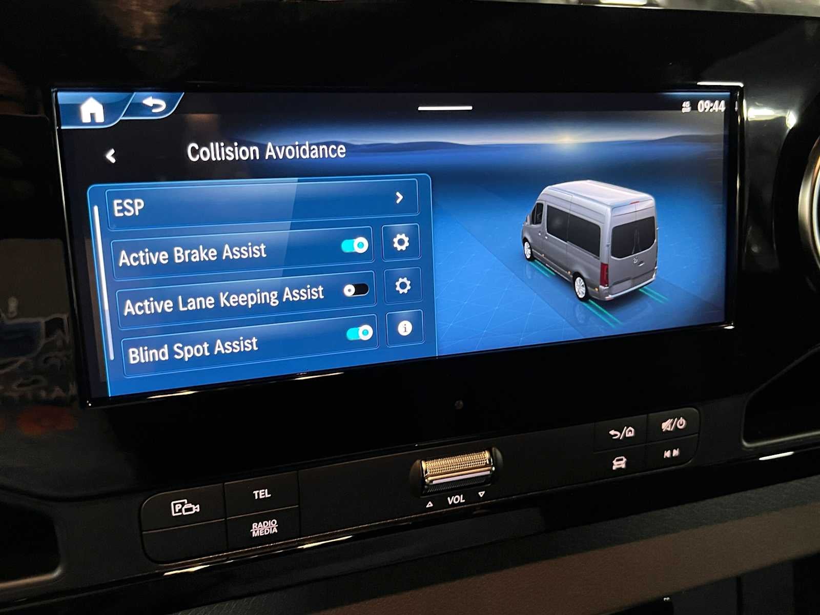 2026 Mercedes-Benz Sprinter Cargo 2500 Standard Roof I4 Diesel HO 144 AWD