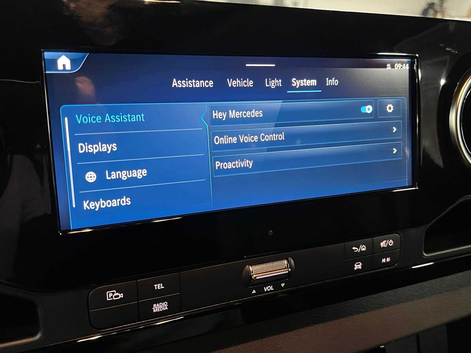 2026 Mercedes-Benz Sprinter Cargo 2500 Standard Roof I4 Diesel HO 144 AWD