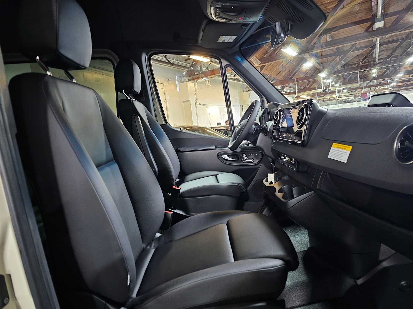 2026 Mercedes-Benz Sprinter 2500 Standard Roof I4 Diesel HO 144 AWD