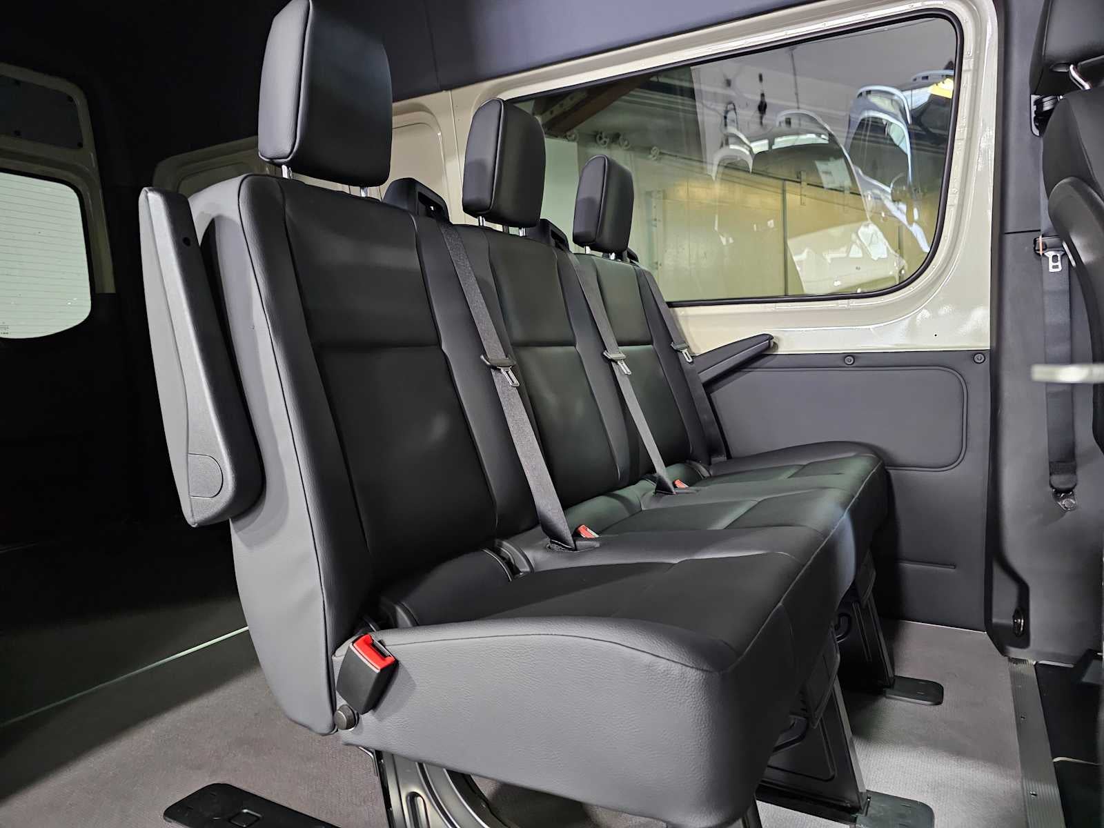 2026 Mercedes-Benz Sprinter 2500 Standard Roof I4 Diesel HO 144 AWD