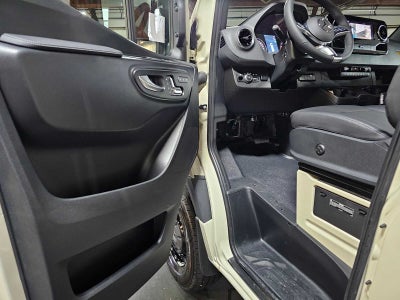 2026 Mercedes-Benz Sprinter 2500 Standard Roof I4 Diesel HO 144 AWD