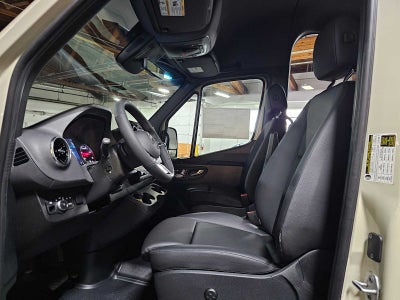 2026 Mercedes-Benz Sprinter 2500 Standard Roof I4 Diesel HO 144 AWD