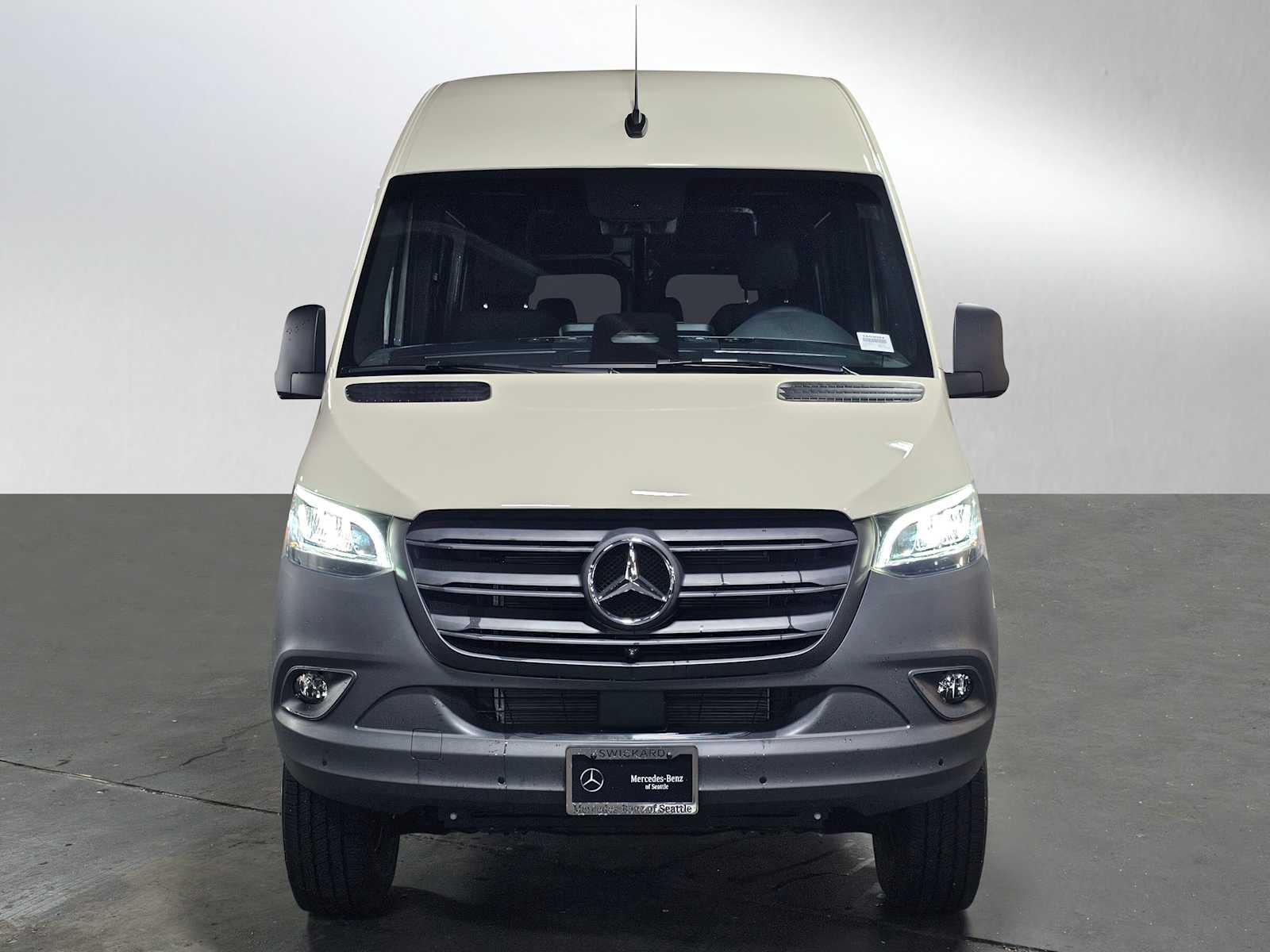 2026 Mercedes-Benz Sprinter 2500 Standard Roof I4 Diesel HO 144 AWD