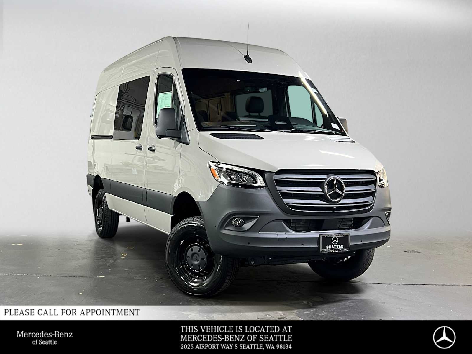 2026 Mercedes-Benz Sprinter 2500 Standard Roof I4 Diesel HO 144 AWD