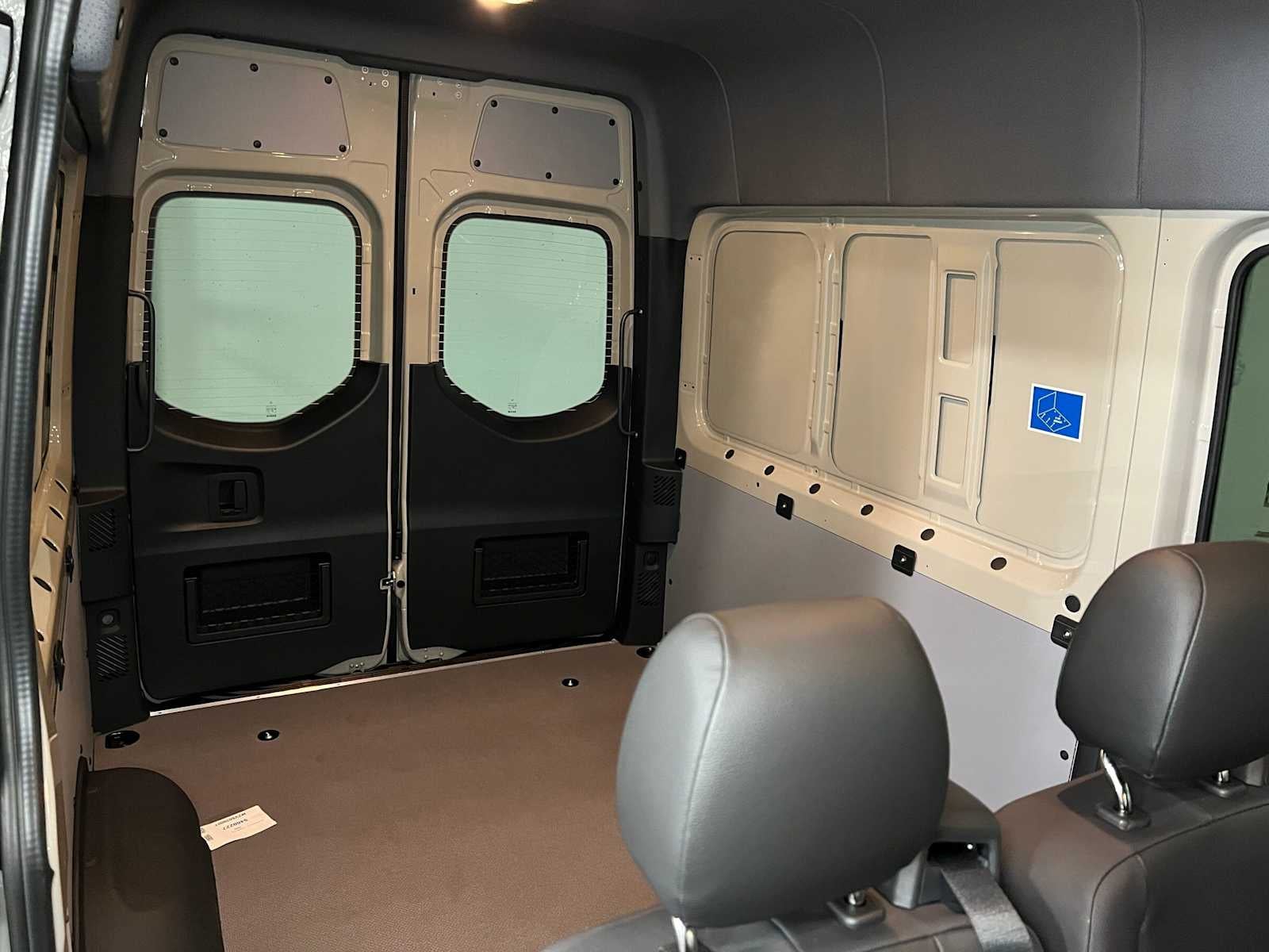 2026 Mercedes-Benz Sprinter 2500 Standard Roof I4 Diesel HO 144 AWD