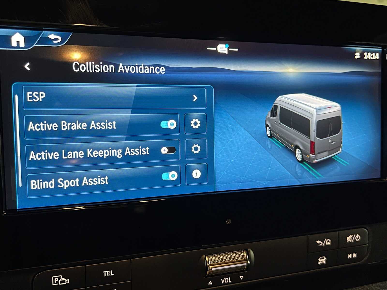 2026 Mercedes-Benz Sprinter 2500 Standard Roof I4 Diesel HO 144 AWD