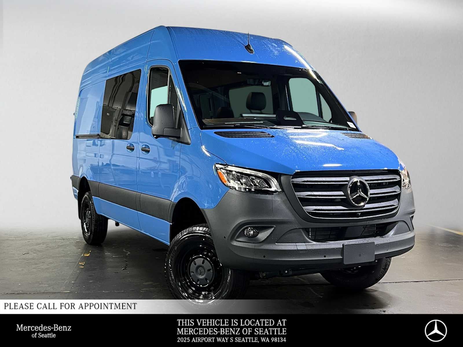 2026 Mercedes-Benz Sprinter Crew 2500 Standard Roof I4 Diesel HO 144 AWD