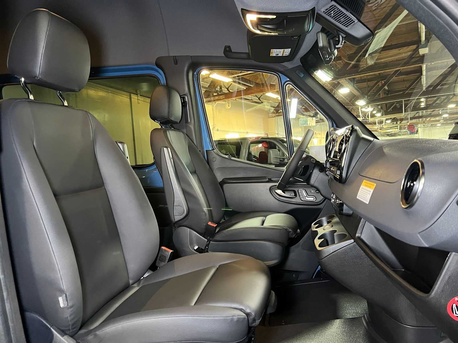 2026 Mercedes-Benz Sprinter Crew 2500 Standard Roof I4 Diesel HO 144 AWD