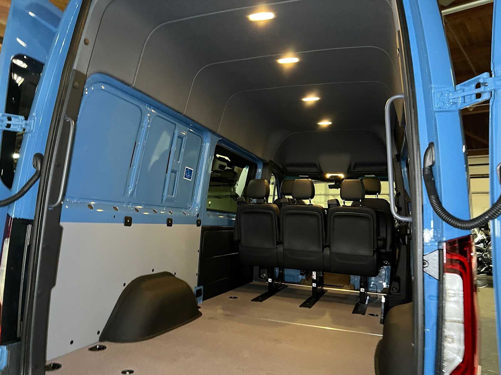 2026 Mercedes-Benz Sprinter Crew 2500 Standard Roof I4 Diesel HO 144 AWD