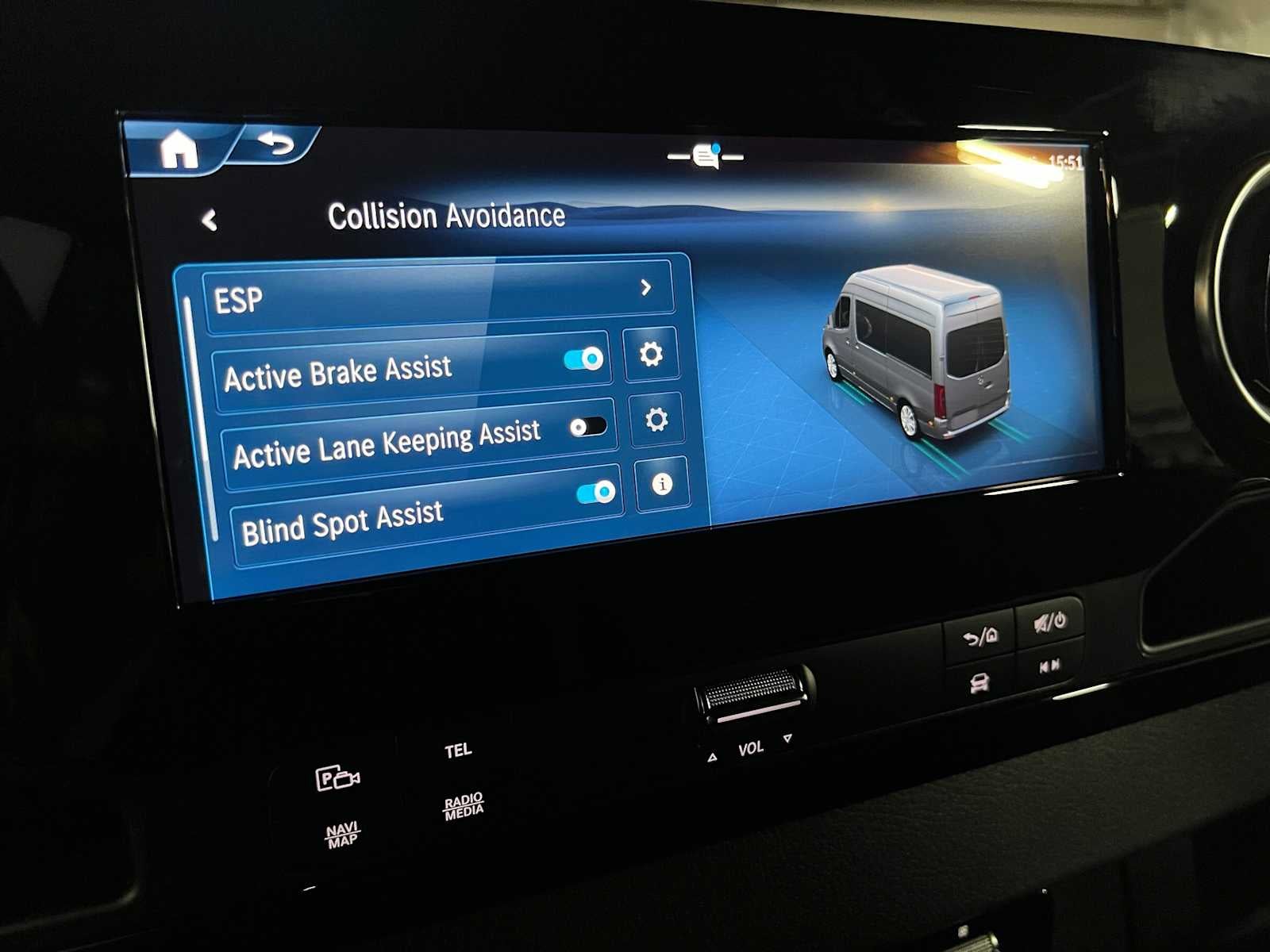2026 Mercedes-Benz Sprinter Crew 2500 Standard Roof I4 Diesel HO 144 AWD