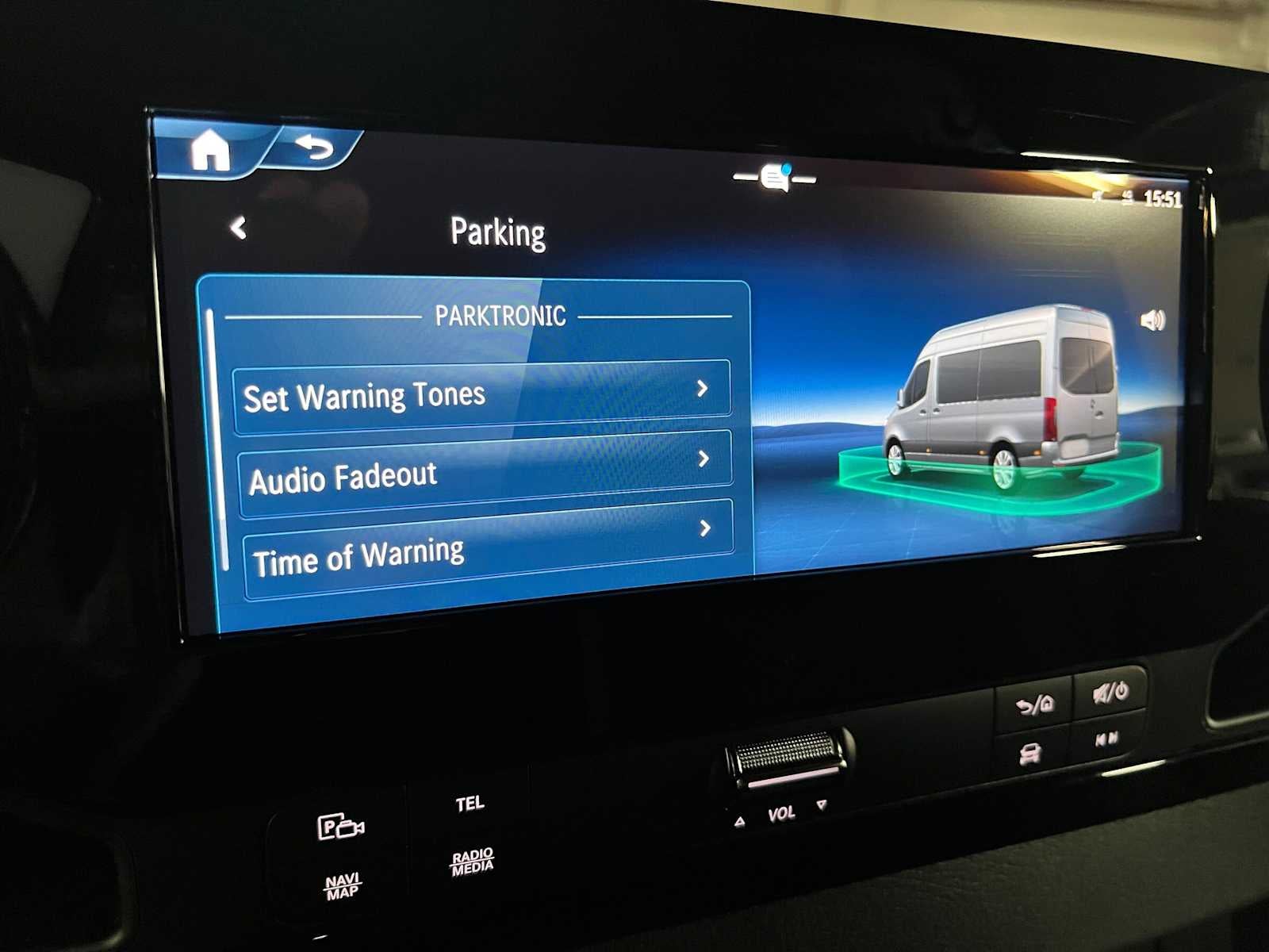 2026 Mercedes-Benz Sprinter Crew 2500 Standard Roof I4 Diesel HO 144 AWD