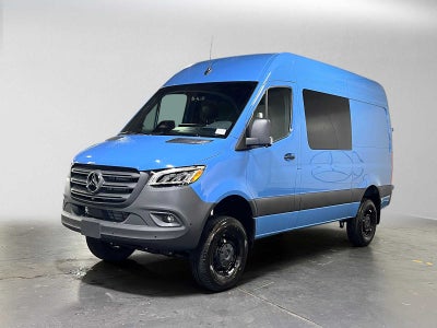 2026 Mercedes-Benz Sprinter Crew 2500 Standard Roof I4 Diesel HO 144 AWD