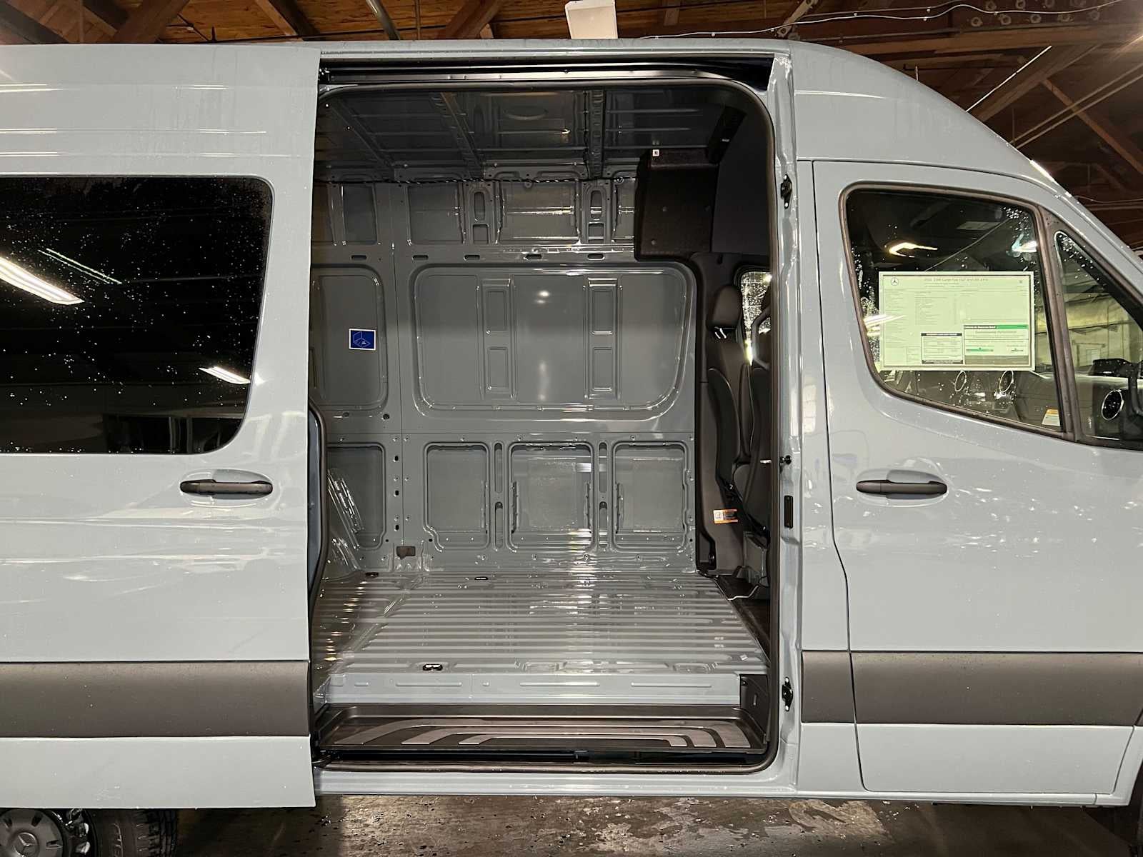 2026 Mercedes-Benz Sprinter Cargo 2500 Standard Roof I4 Diesel HO 144 AWD