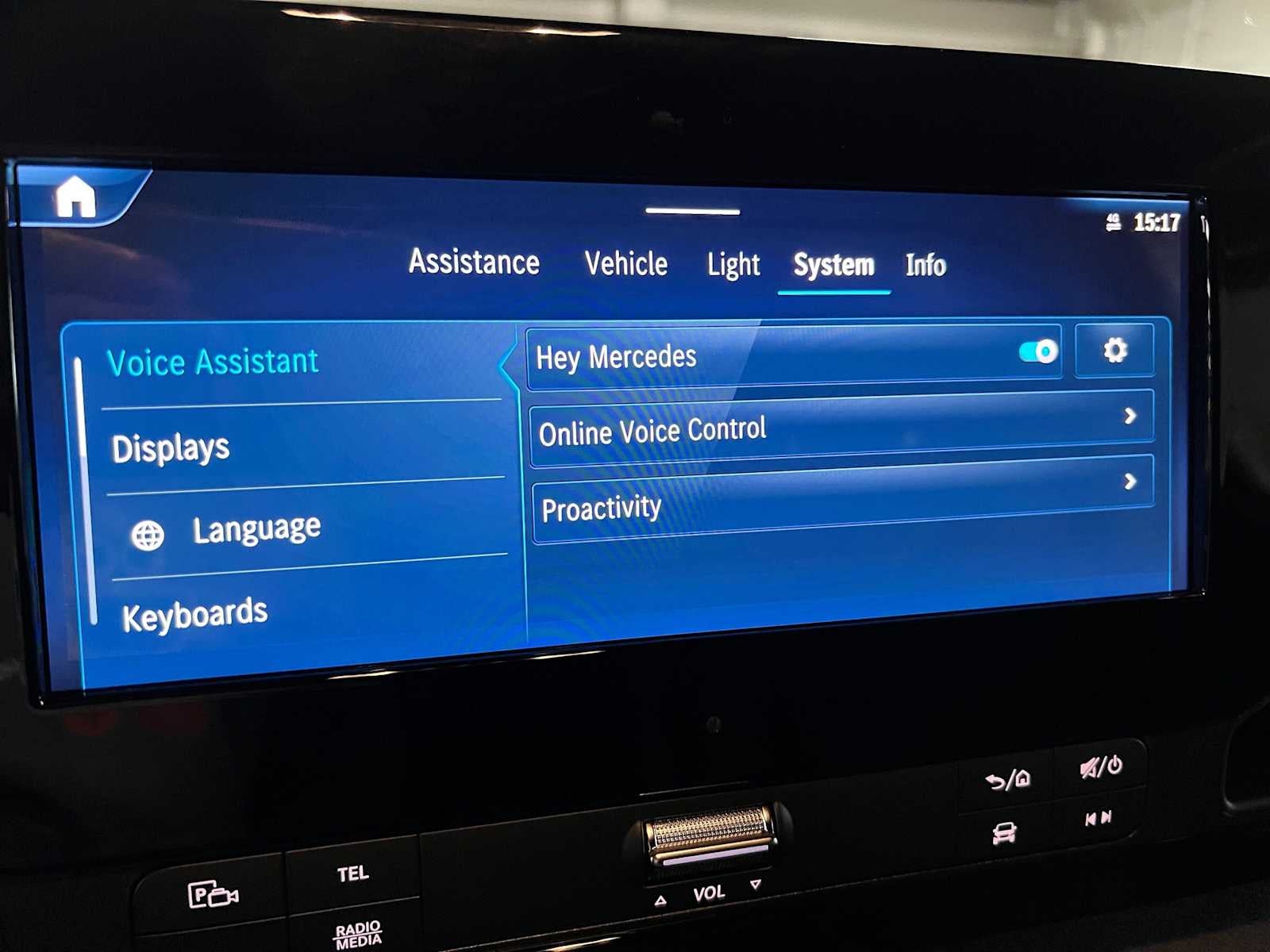 2026 Mercedes-Benz Sprinter Cargo 2500 Standard Roof I4 Diesel HO 144 AWD