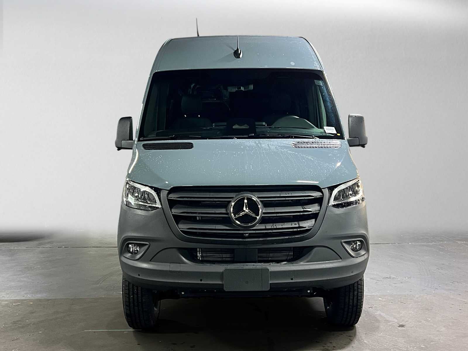 2026 Mercedes-Benz Sprinter Cargo 2500 Standard Roof I4 Diesel HO 144 AWD