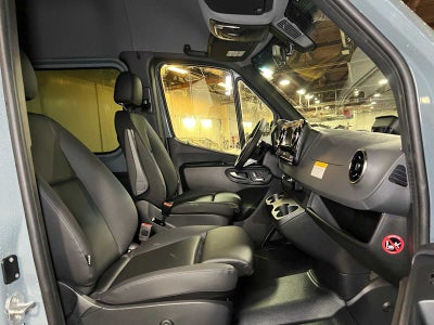 2026 Mercedes-Benz Sprinter Crew 2500 Standard Roof I4 Diesel HO 144 AWD