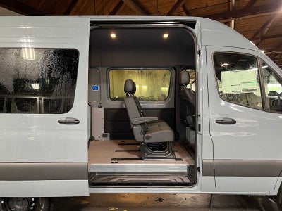 2026 Mercedes-Benz Sprinter Crew 2500 Standard Roof I4 Diesel HO 144 AWD