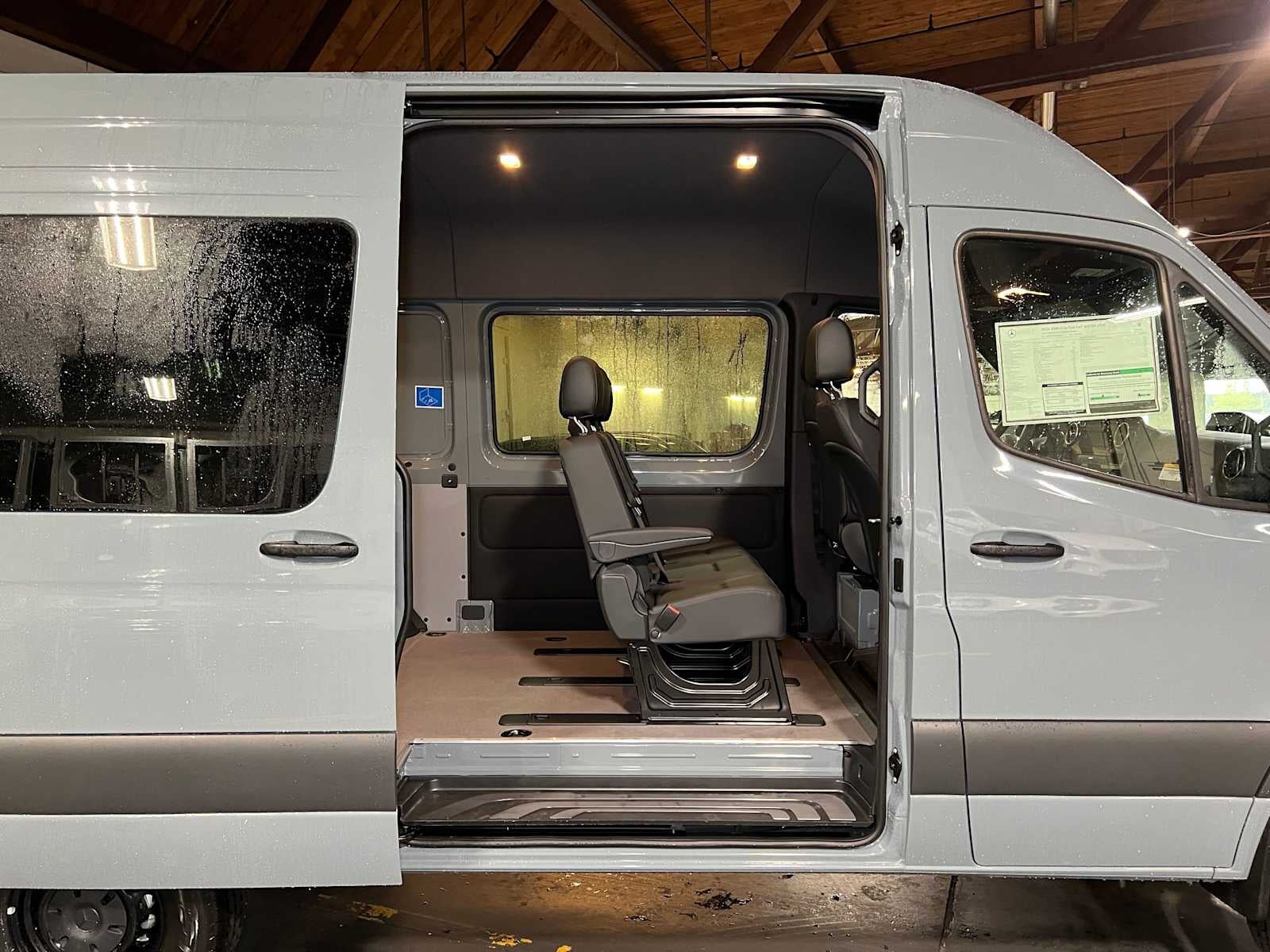 2026 Mercedes-Benz Sprinter Crew 2500 Standard Roof I4 Diesel HO 144 AWD
