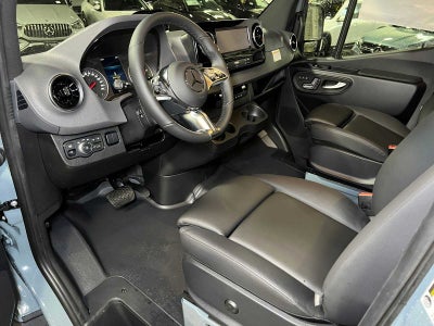 2026 Mercedes-Benz Sprinter Crew 2500 Standard Roof I4 Diesel HO 144 AWD