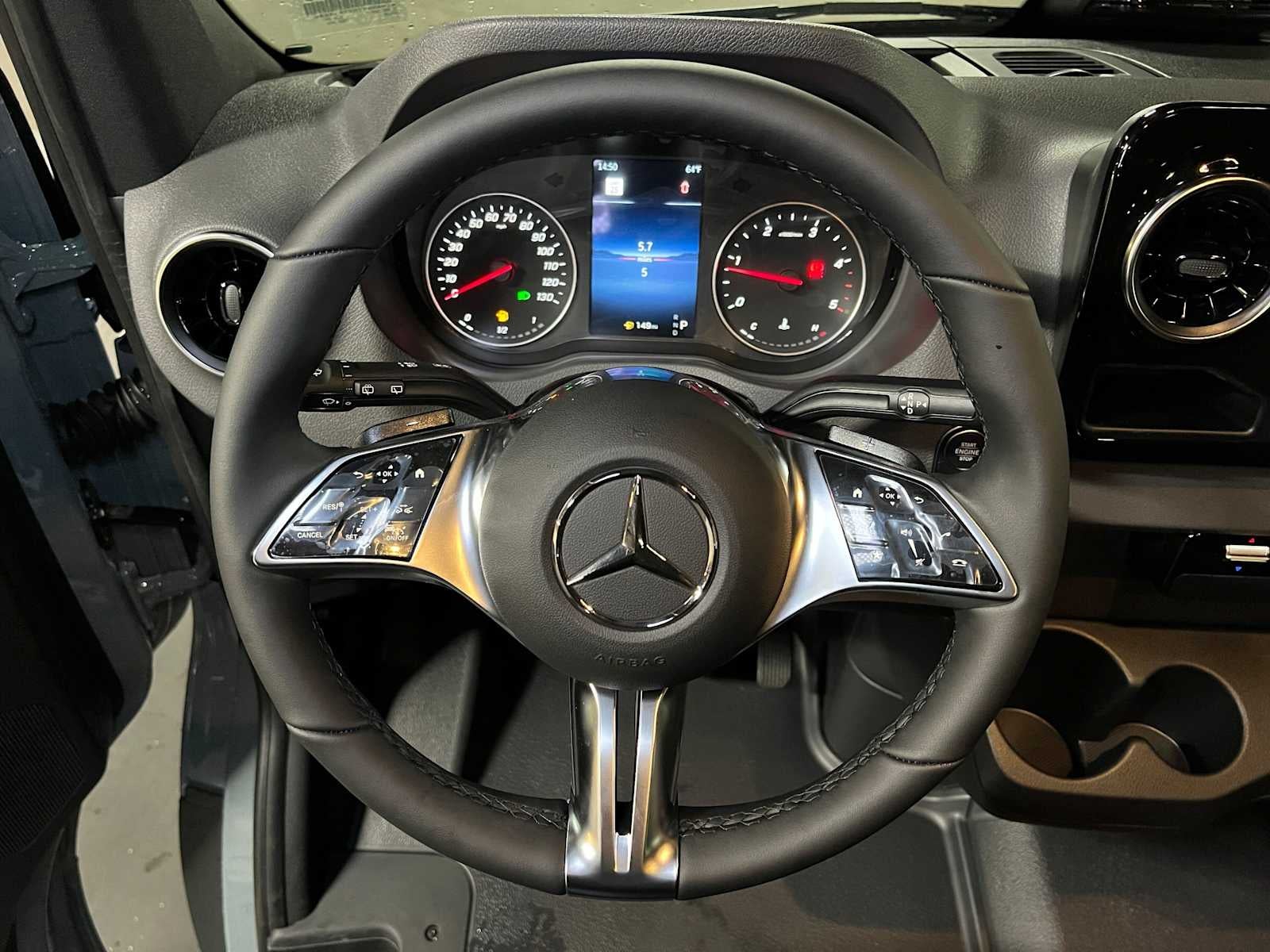 2026 Mercedes-Benz Sprinter Crew 2500 Standard Roof I4 Diesel HO 144 AWD