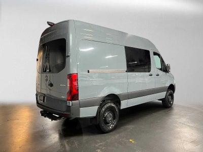 2026 Mercedes-Benz Sprinter Crew 2500 Standard Roof I4 Diesel HO 144 AWD