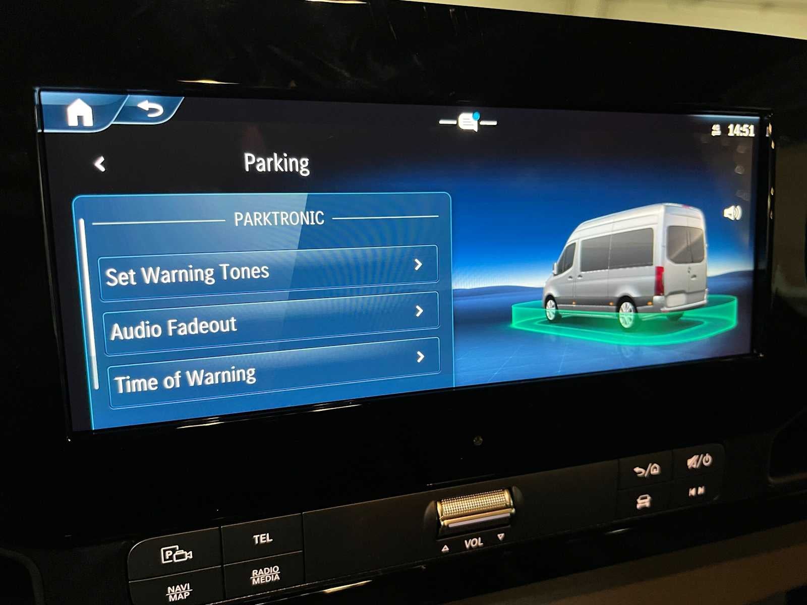 2026 Mercedes-Benz Sprinter Crew 2500 Standard Roof I4 Diesel HO 144 AWD
