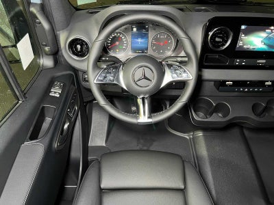 2026 Mercedes-Benz Sprinter Crew 2500 Standard Roof I4 Diesel HO 144 AWD
