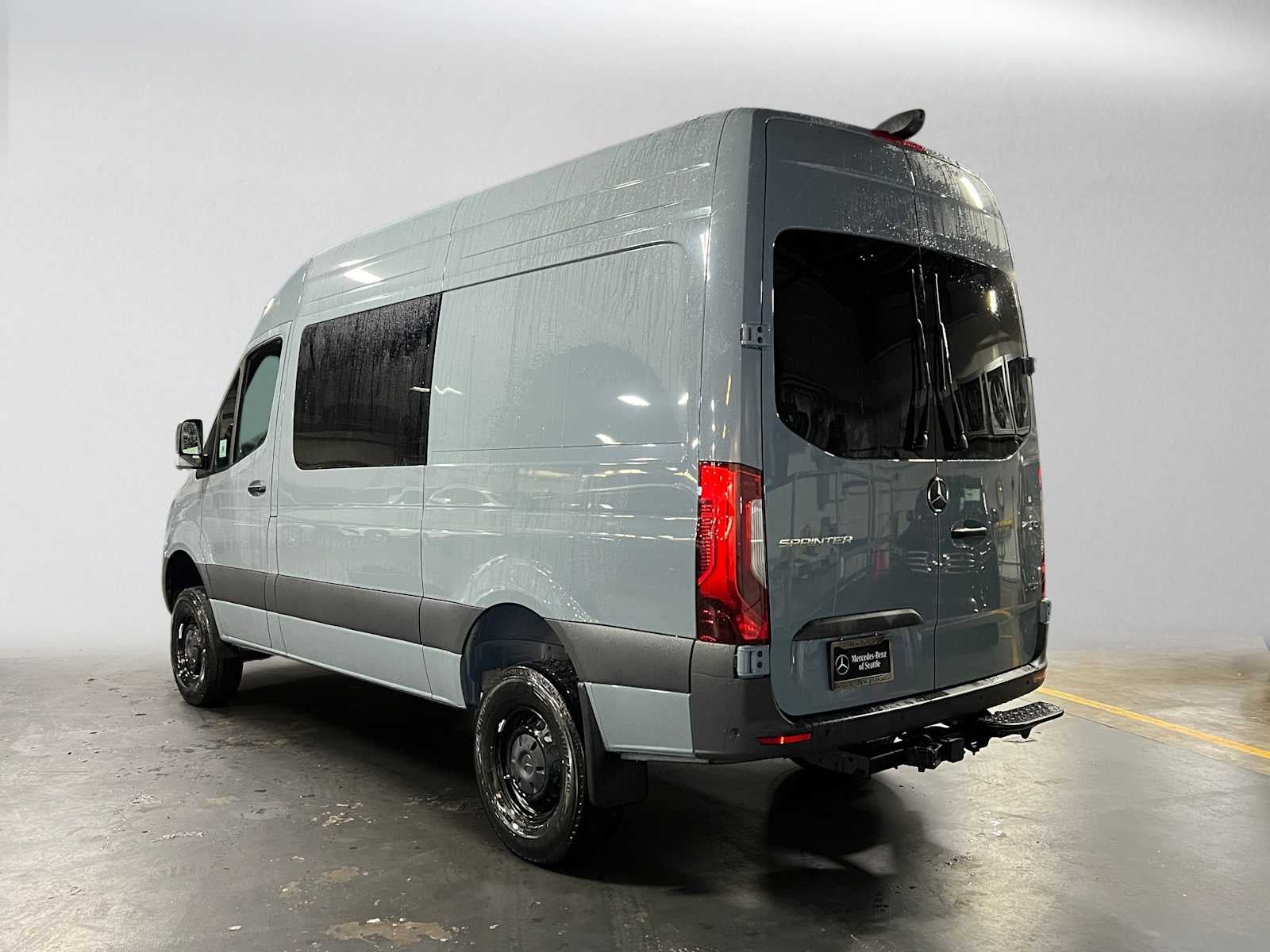 2026 Mercedes-Benz Sprinter Crew 2500 Standard Roof I4 Diesel HO 144 AWD