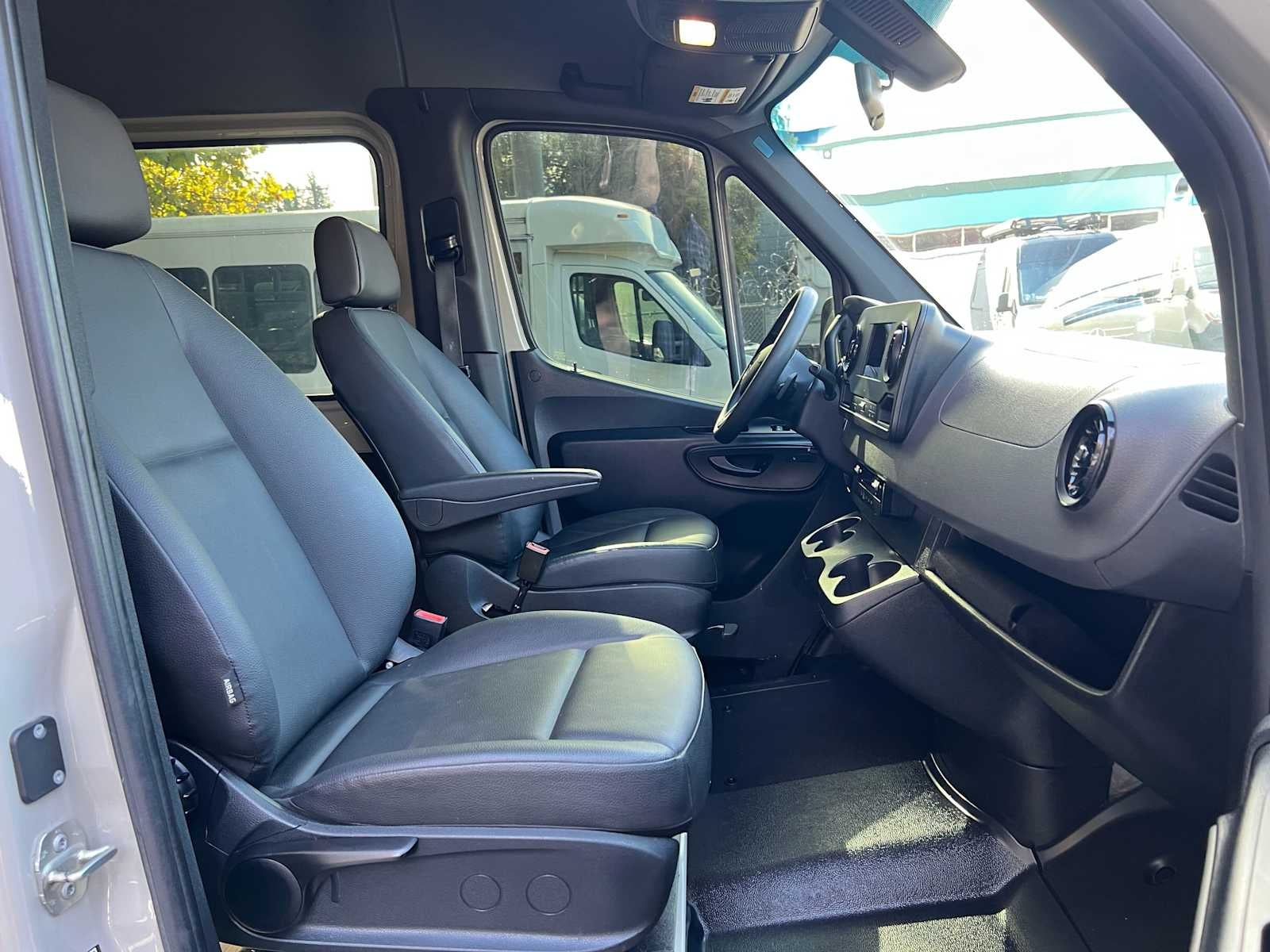 2024 Mercedes-Benz Sprinter Cargo 2500 High Roof I4 Diesel HO 170 RWD