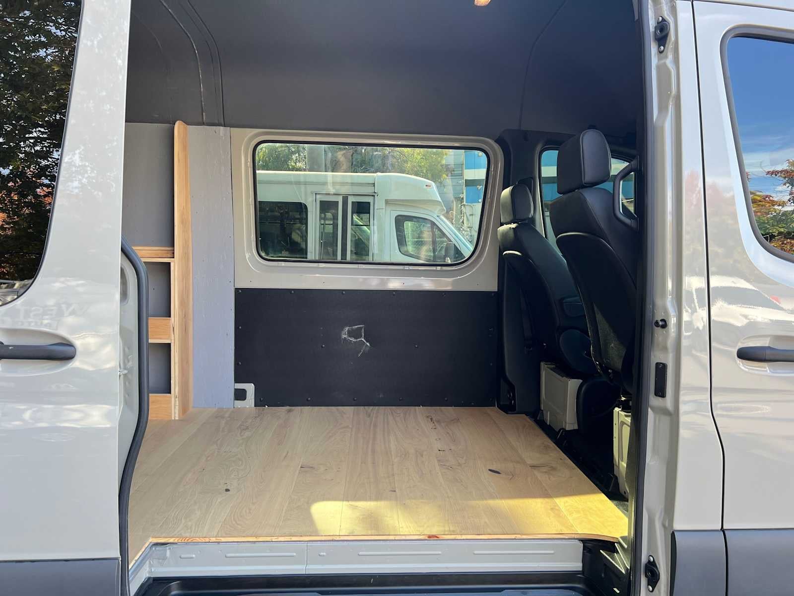 2024 Mercedes-Benz Sprinter Cargo 2500 High Roof I4 Diesel HO 170 RWD