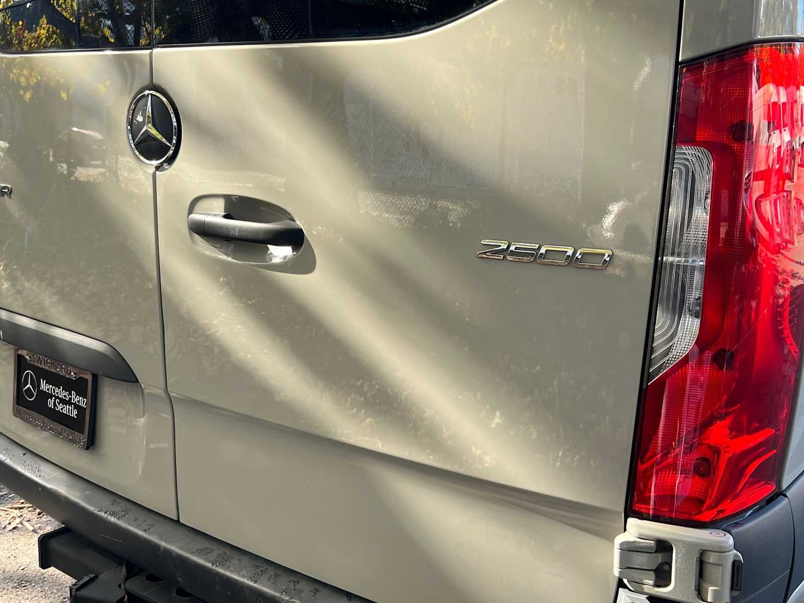 2024 Mercedes-Benz Sprinter Cargo 2500 High Roof I4 Diesel HO 170 RWD