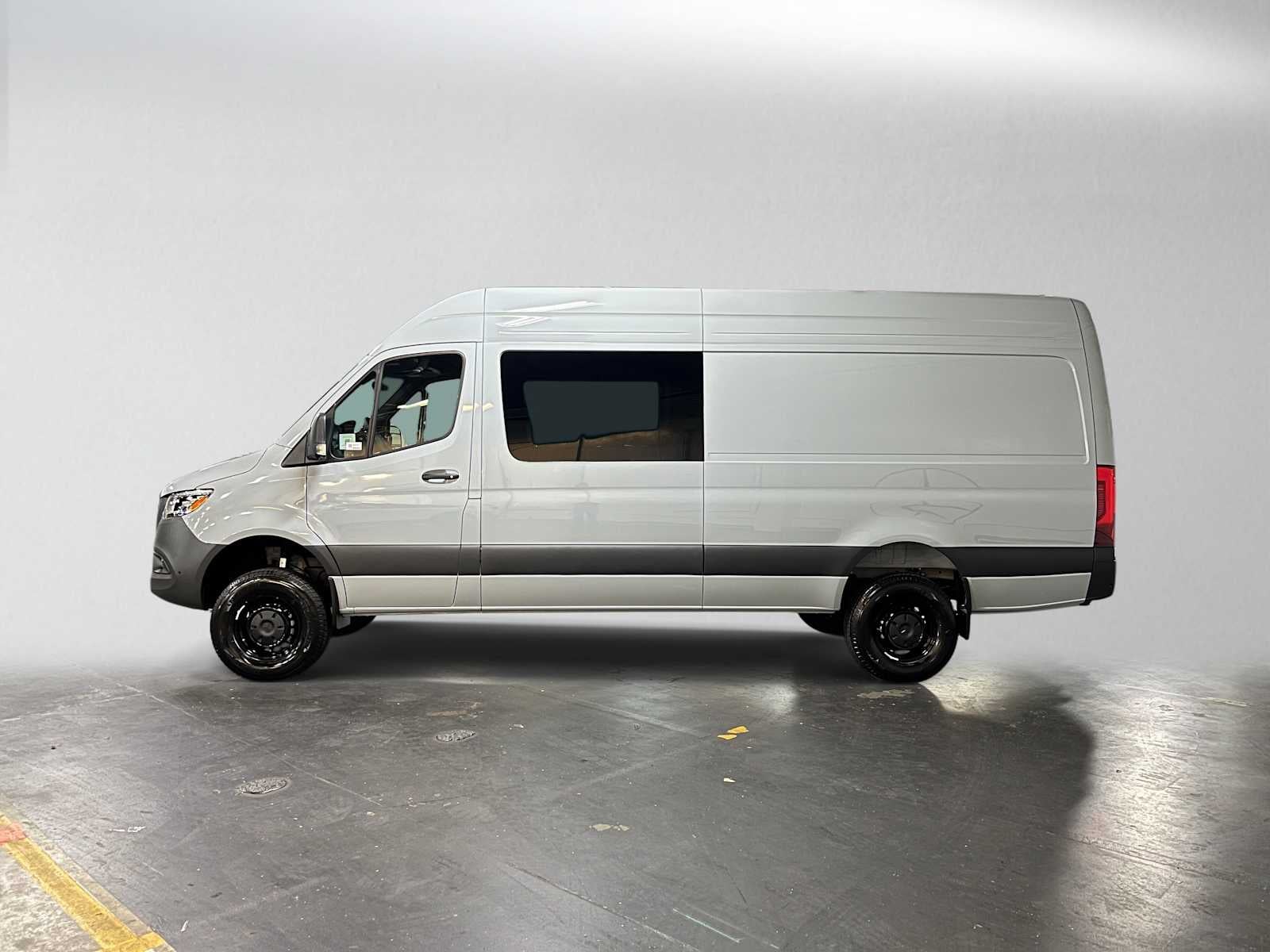 2026 Mercedes-Benz Sprinter 2500 High Roof I4 Diesel HO 170 AWD