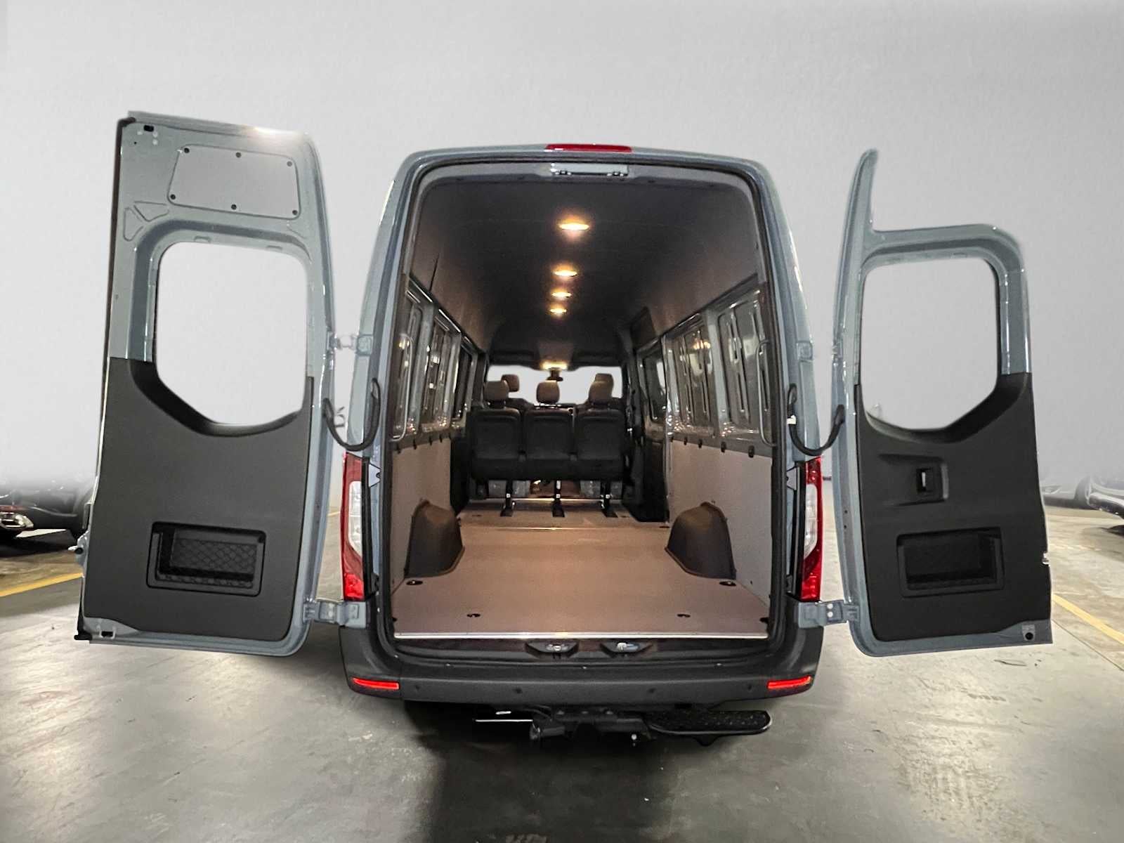 2026 Mercedes-Benz Sprinter Crew 2500 High Roof I4 Diesel HO 170 AWD