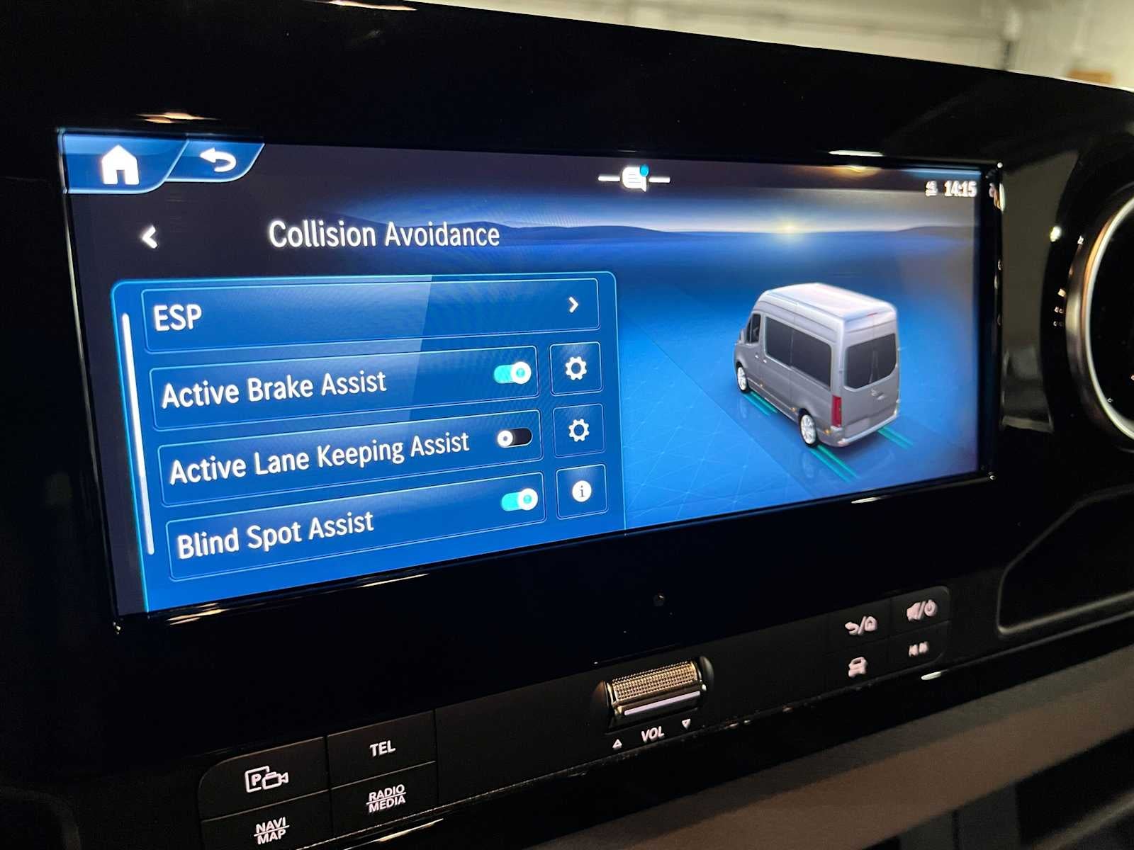 2026 Mercedes-Benz Sprinter Crew 2500 High Roof I4 Diesel HO 170 AWD
